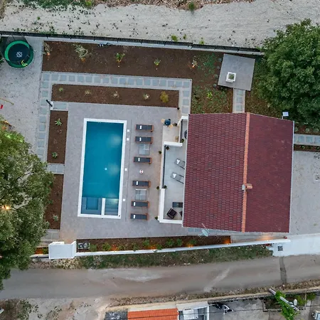 Gemella Zadarvillas *